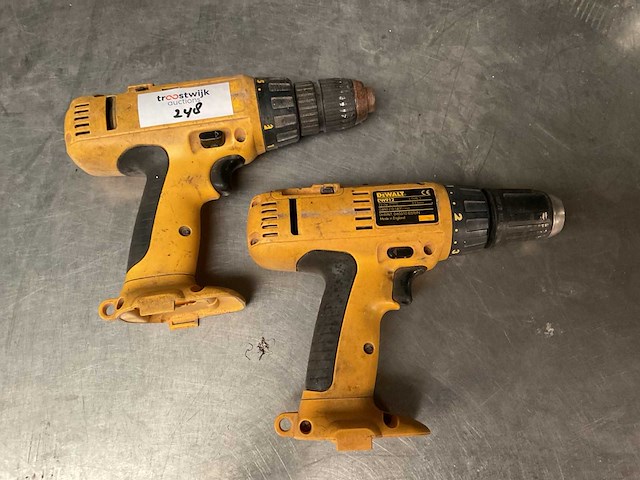 Dewalt dw912 schroefmachine (2x) - afbeelding 1 van  1
