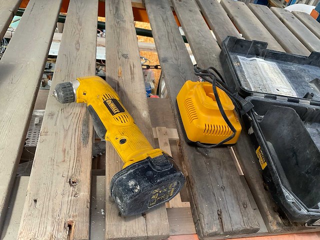 Dewalt dw965 haakse boormachine - afbeelding 1 van  4