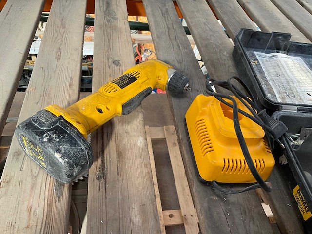 Dewalt dw965 haakse boormachine - afbeelding 3 van  4