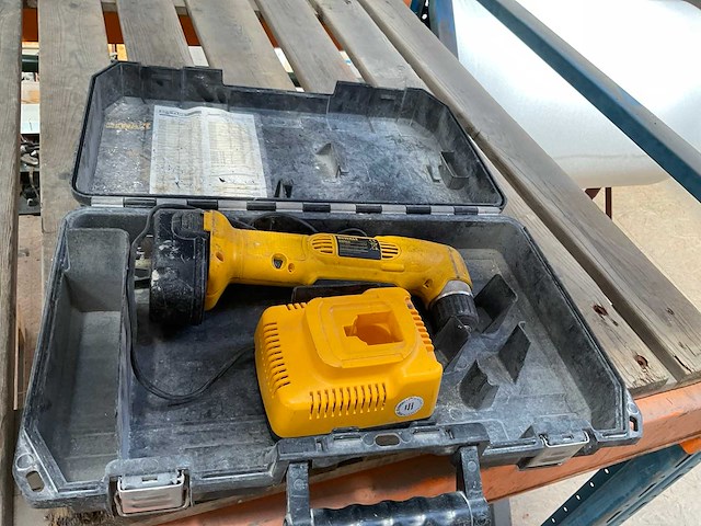 Dewalt dw965 haakse boormachine - afbeelding 4 van  4
