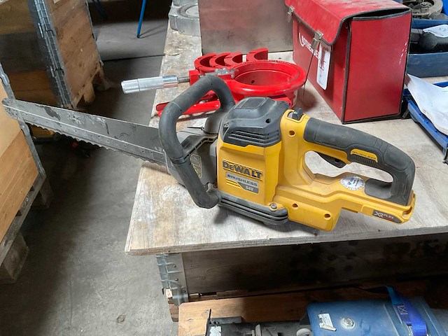 Dewalt dwe397 tandemzaagmachine (2x) - afbeelding 8 van  11