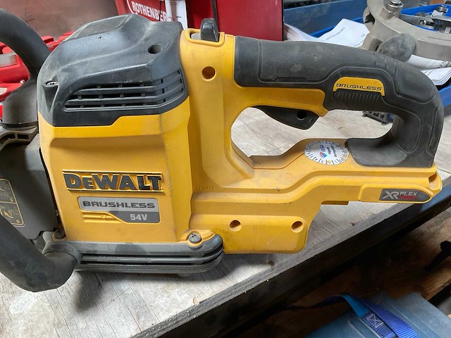 Dewalt dwe397 tandemzaagmachine (2x) - afbeelding 10 van  11