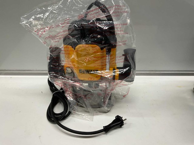 Dewalt dwe625 bovenfrees - afbeelding 8 van  9