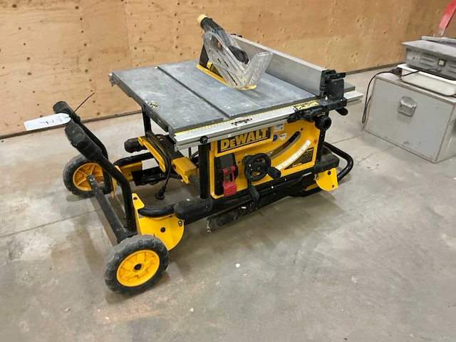 Dewalt dwe7492-qs zaagtafel - afbeelding 2 van  8