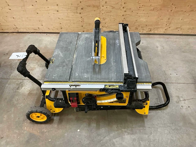 Dewalt dwe7492-qs zaagtafel - afbeelding 4 van  8