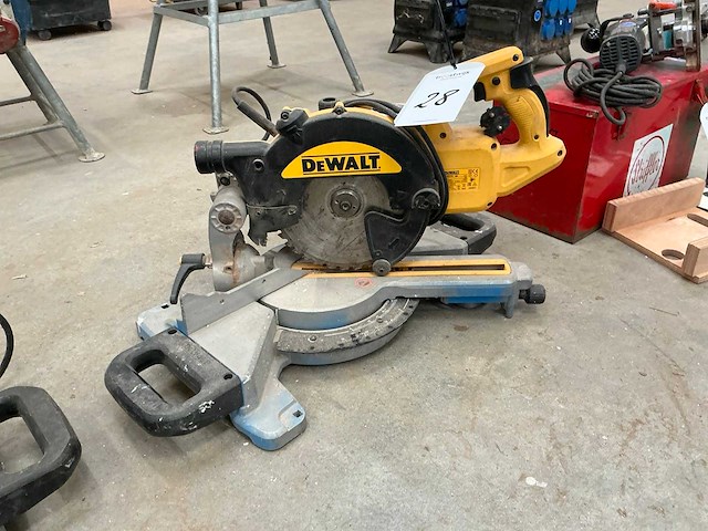 Dewalt dws774- qs afkortcirkelzaagmachine - afbeelding 1 van  6