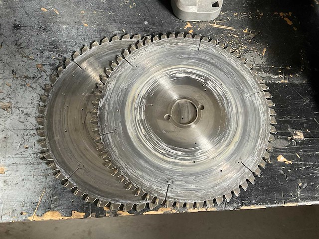 Dewalt dws774-qs afkortcirkelzaagmachine - afbeelding 4 van  4