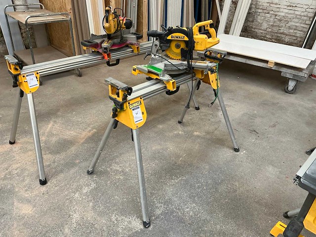 Dewalt dws774-qs afkortzaag op onderstel - afbeelding 1 van  6