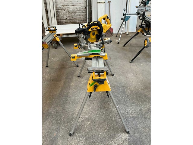 Dewalt dws774-qs afkortzaag op onderstel - afbeelding 5 van  6