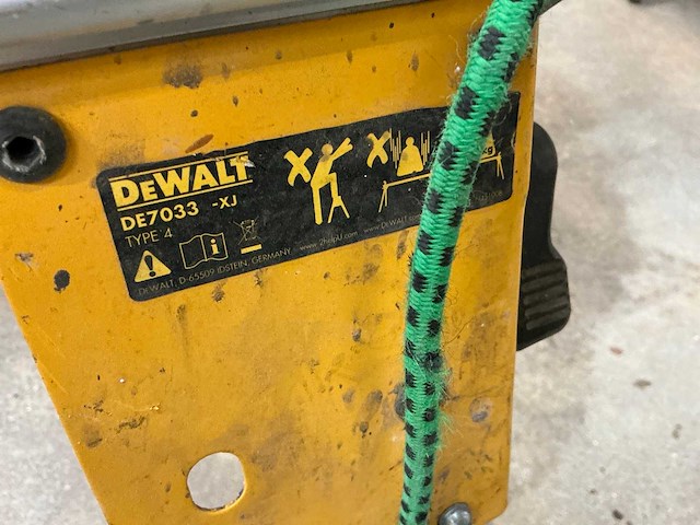 Dewalt dws774-qs afkortzaag op onderstel - afbeelding 6 van  6