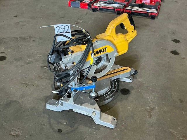 Dewalt dws777-qs afkortcirkelzaagmachine - afbeelding 2 van  6