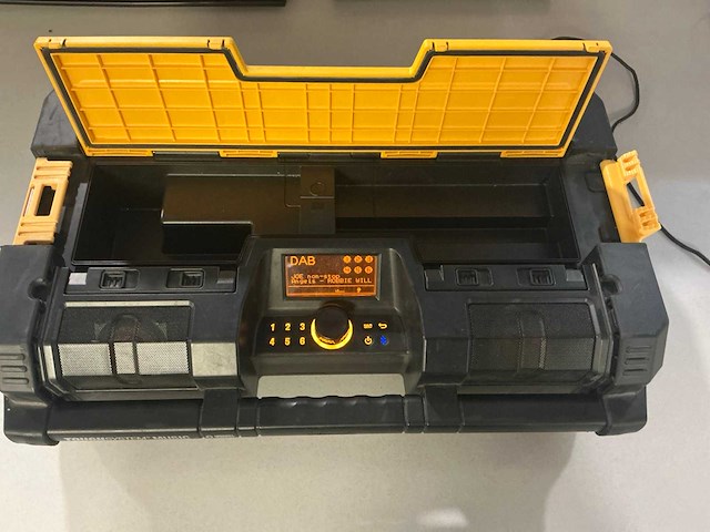 Dewalt dwst1-75659-qw bouwradio - afbeelding 4 van  6