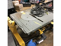 Dewalt flipover zaagtafel - afbeelding 2 van  4