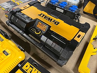 Dewalt gereedschapset met o.a. afkortzaag dhs780, accu’s 54v 9.0ah en snellader - afbeelding 11 van  15
