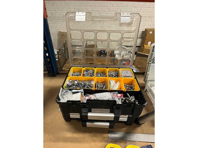 Dewalt gereedschapset met o.a. afkortzaag dhs780, accu’s 54v 9.0ah en snellader - afbeelding 15 van  15