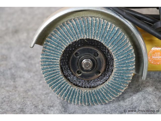 Dewalt haakse slijper dwe4057-qs, type 1, 800w - afbeelding 4 van  6