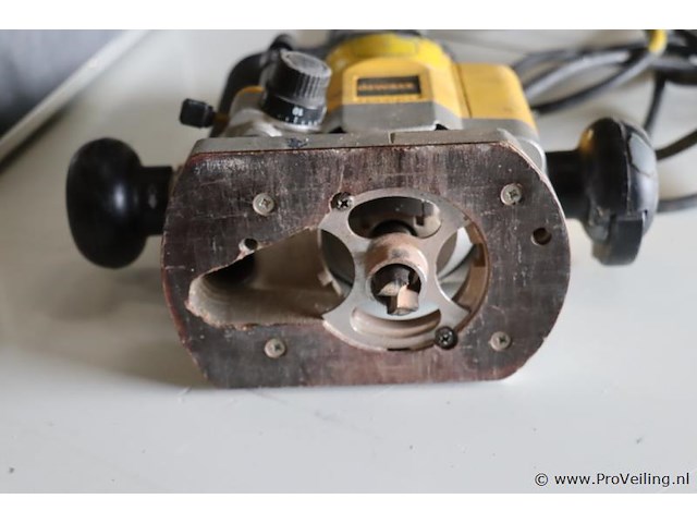 Dewalt invalfrees dw621 - afbeelding 8 van  12