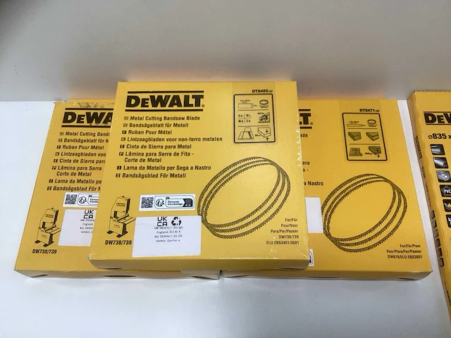 Dewalt lintzaagbladen / bandzaagbladen set - 4-delig (3x band & 1x lint) - afbeelding 8 van  11