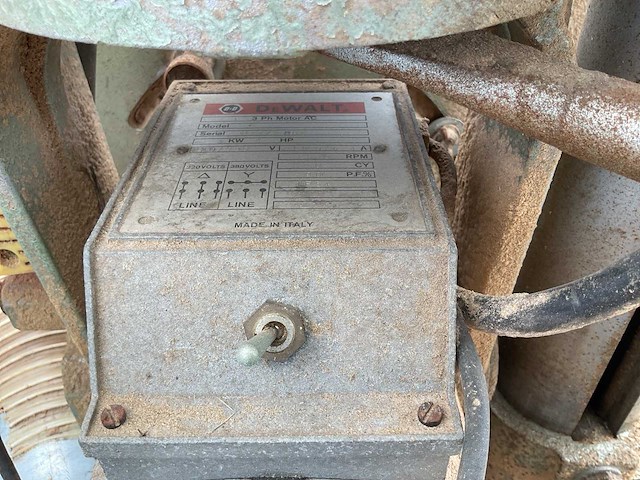 Dewalt lintzaagmachine - afbeelding 7 van  9