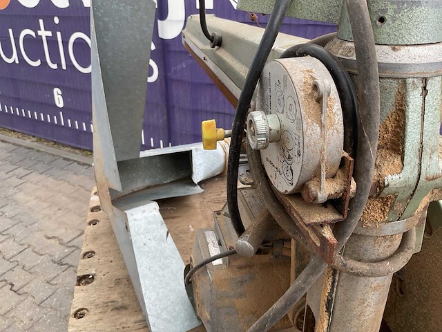 Dewalt lintzaagmachine - afbeelding 4 van  4