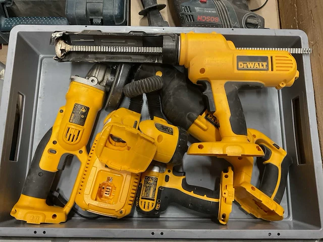 Dewalt partij accu gereedschap - afbeelding 1 van  6