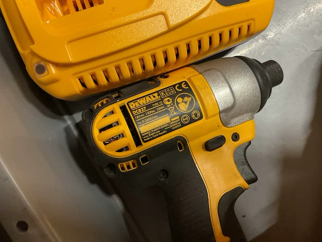 Dewalt partij accu gereedschap - afbeelding 4 van  6