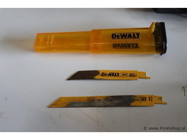 Dewalt reciprozaag dw304pk-qs - afbeelding 3 van  6