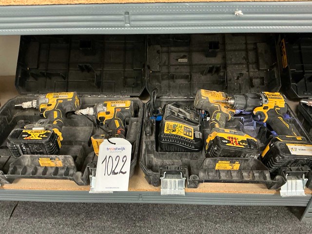 Dewalt schroefboormachine (4x) - afbeelding 8 van  8