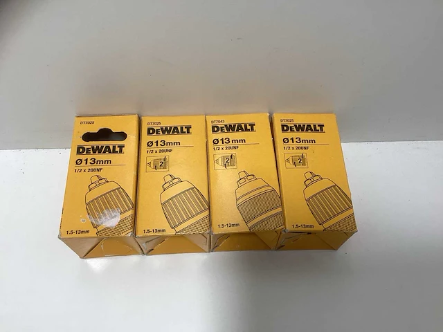 Dewalt snelspanboorhouder - 4-delig (1/2” x 20 unf) - afbeelding 1 van  5