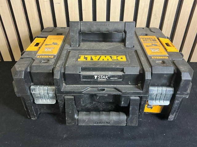 Dewalt t stak gereedschapskoffer - afbeelding 3 van  5