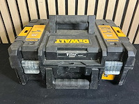 Dewalt t stak gereedschapskoffer - afbeelding 3 van  5