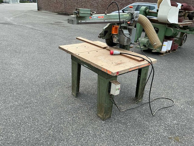 Dewalt tafelcirkelzaagmachine - afbeelding 11 van  15