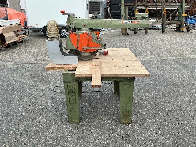 Dewalt tafelcirkelzaagmachine - afbeelding 14 van  15