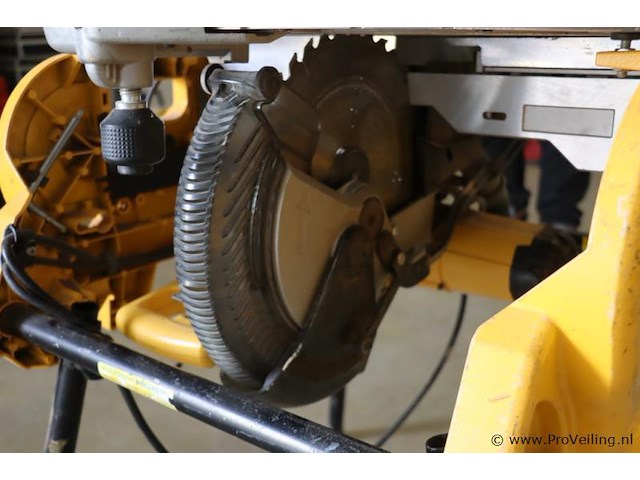 Dewalt tafelzaag d27107-qs - afbeelding 5 van  10