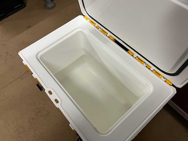 Dewalt toughsystem koelbox 25.5 l - afbeelding 4 van  4