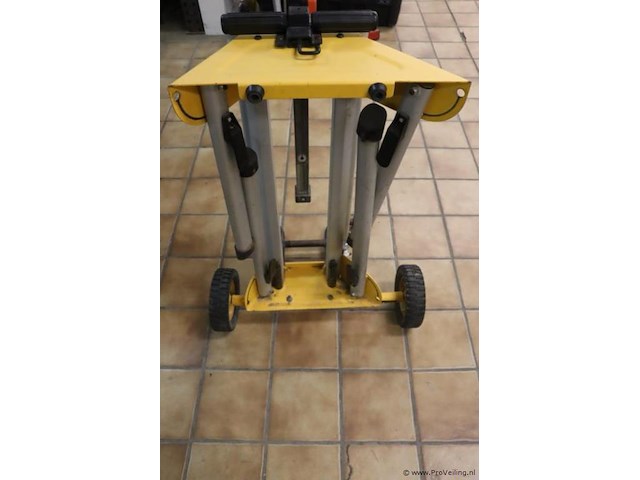 Dewalt verrijdbaar tafelzaagonderstel de7400 - afbeelding 6 van  6