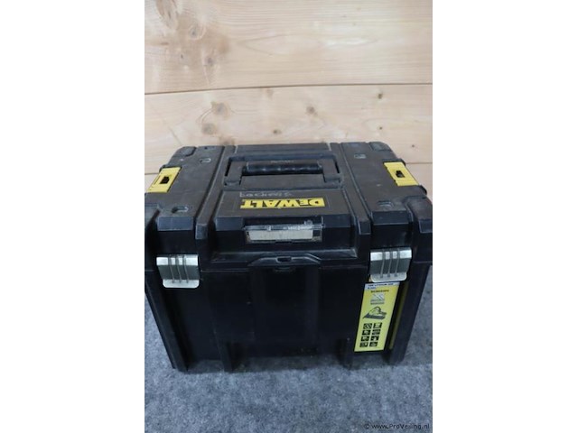 Dewalt xr accu afwerkspijkermachine dcn650 dcn650p2, 18v, type 1 incl. acculader, accu & opbergkoffer - afbeelding 4 van  13