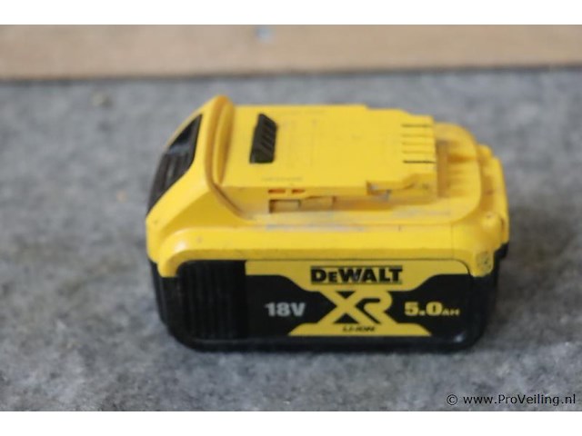 Dewalt xr accu dcb184, 18v, 5.0ah - afbeelding 1 van  3