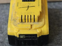 Dewalt xr accu dcb184, 18v, 5.0ah - afbeelding 2 van  3