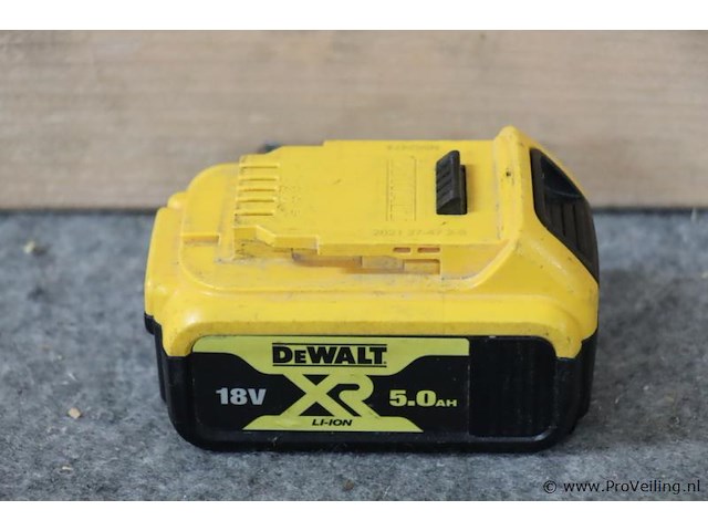 Dewalt xr accu dcb184, 18v, 5.0ah - afbeelding 1 van  3