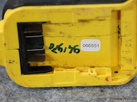 Dewalt xr accu kitspuit dce560, 18v, type 1 incl. opbergkoffer - afbeelding 7 van  8