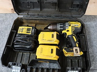 Dewalt xr accu klopboormachine dcd796, 18v. incl. acculader, 2 accu's & opbergkoffer - afbeelding 1 van  8