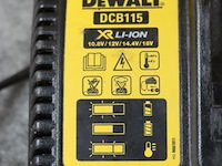 Dewalt xr acculader dcb115 type 2 - afbeelding 2 van  4