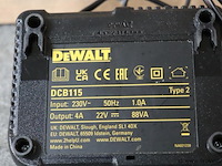 Dewalt xr acculader dcb115 type 2 - afbeelding 4 van  4