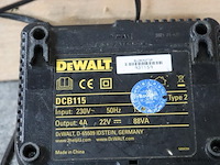 Dewalt xr acculader dcb115 type 2 - afbeelding 4 van  4