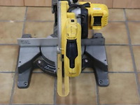 Dewalt xr flexvolt accu afkort-/verstekzaag dcs778, 18v, type 1 - afbeelding 2 van  5