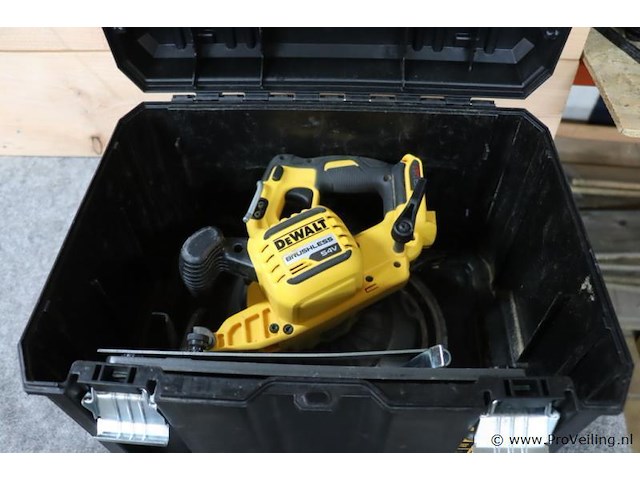 Dewalt xr flexvolt accu cirkelzaag dcs579 dcs579nt, 54v, type 1 incl. opbergkoffer - afbeelding 6 van  7