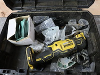 Dewalt xr oscillerende multitool dcs355 dcs355nt incl. opbergkoffer - afbeelding 6 van  12