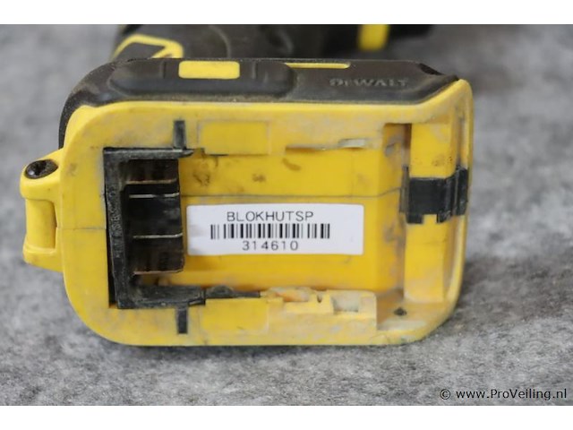 Dewalt xr oscillerende multitool dcs355 dcs355nt incl. opbergkoffer - afbeelding 10 van  12