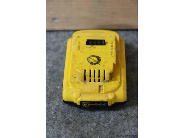 Dewalt xr schuifaccu dcb183, 18v, 2.0ah - afbeelding 2 van  3